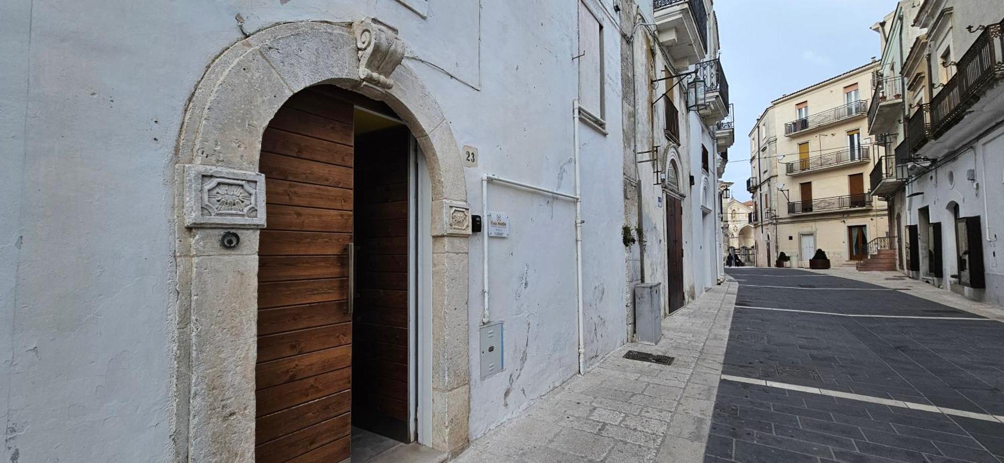 Casa Mordo Lägenhet Monte SantʼAngelo Exteriör bild